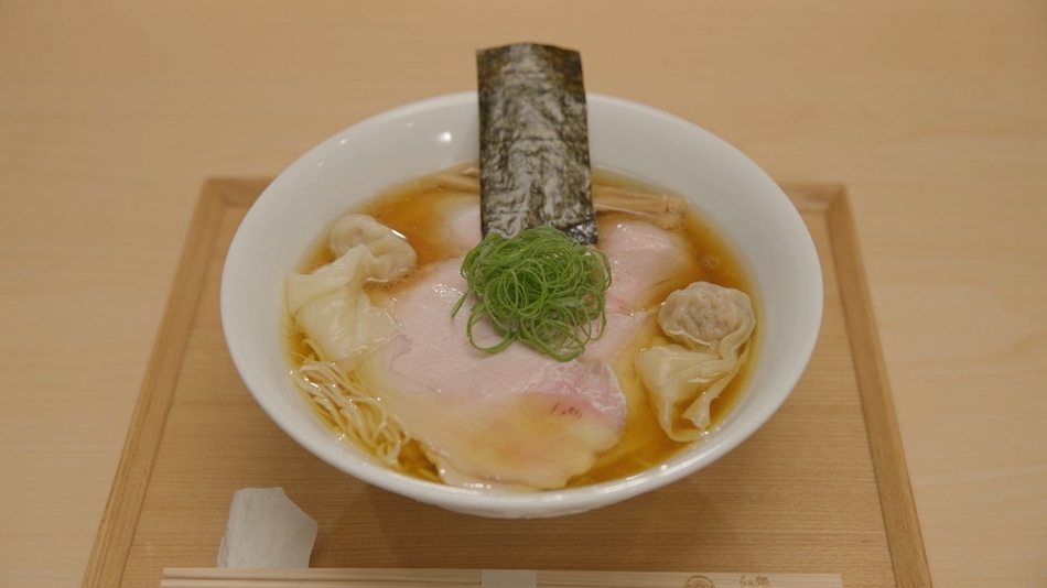 飯田商店　醤油らぁ～麺