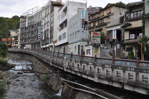 温泉街の画像