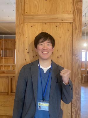 移住担当職員の写真です。