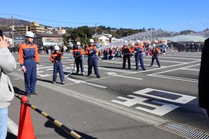 少年少女消防クラブによる操法演技